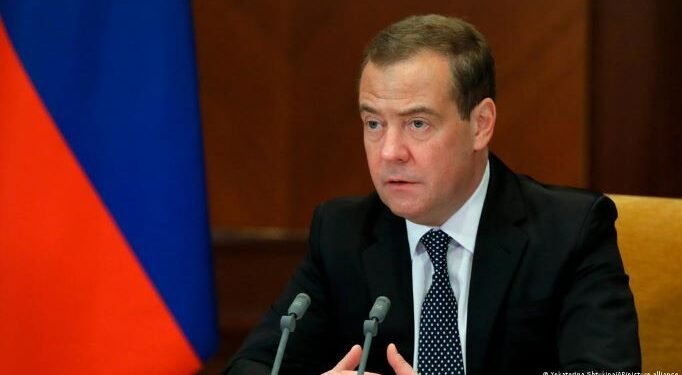 Riesgo nuclear: Medvedev advierte guerra Europa-Rusia