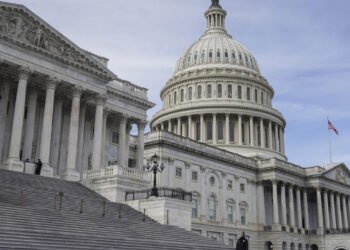 El senado EE.UU. no aprueba la ley de gastos del gobierno