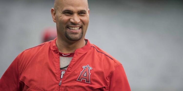 Citan a Pujols como candidato a dirigir a los Angelinos, lo que lo sacaría del Clásico