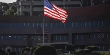 Venezuela alerta a EE.UU. de un plan para colocar «explosivos letales» en su embajada en Caracas