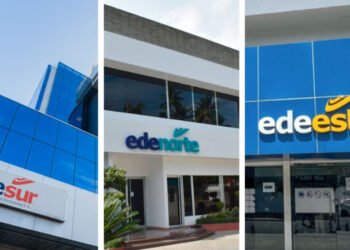 Advierten que población asumirá más de RD$65 mil millones en préstamos para las EDES