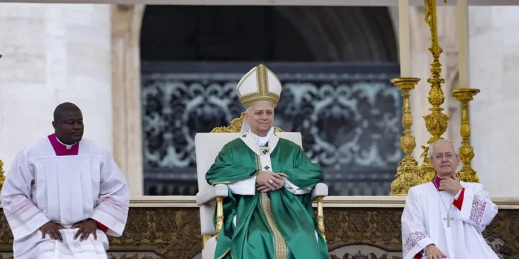 León XIV lamenta el surgimiento del «odio antisemita» y urge a pacificar Oriente Medio