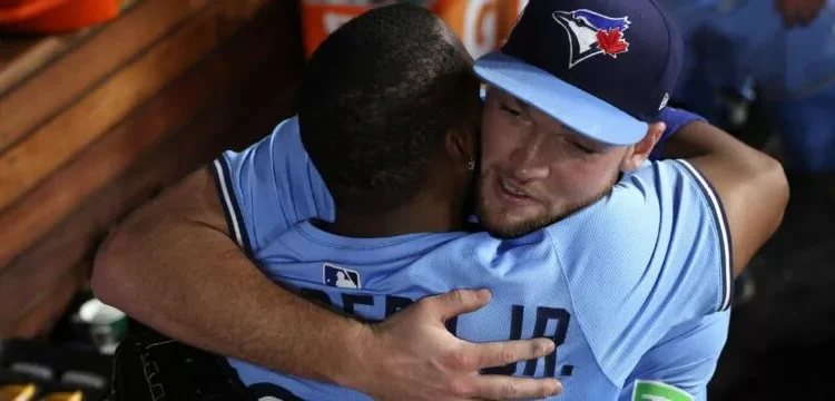 Yesavage, Guerrero jr. y Schneider colocan a Toronto a un triunfo de la corona