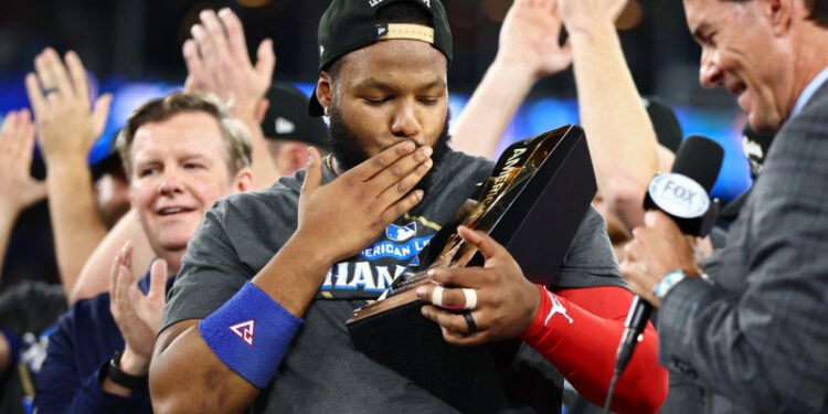 Toronto a la Serie Mundial por primera vez desde el 1993, Vladimir Guerrero Jr. gana el MVP