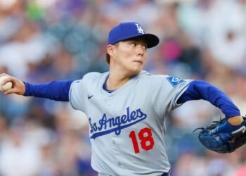 Los Dodgers igualan la Serie Mundial con joya monticular de Yamamoto (video)
