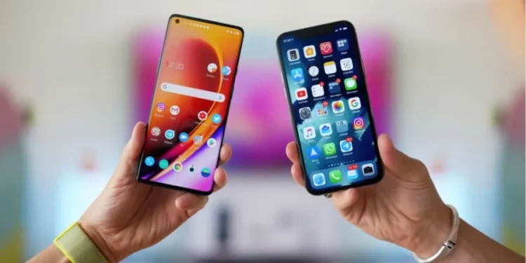 Cómo limpiar correctamente las pantallas de tu móvil, portátil o televisor sin dañarlas