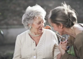 ¿Se podrá alargar la vida hasta los 150 años? La ciencia lo ve factible