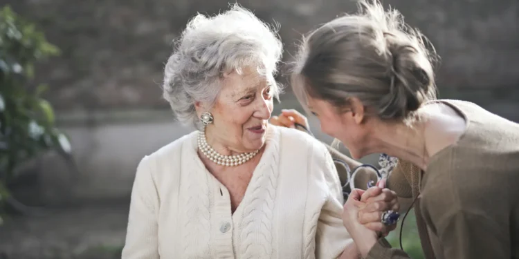 ¿Se podrá alargar la vida hasta los 150 años? La ciencia lo ve factible