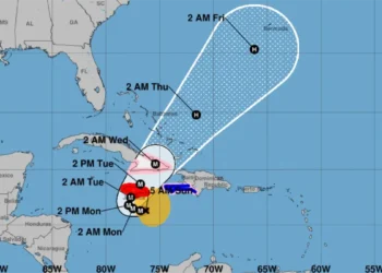 Melissa se convierte en un huracán categoría 4 con vientos de 220 km/h