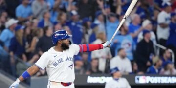 Vladimir Guerrero Jr. lleva a los Azulejos al séptimo juego