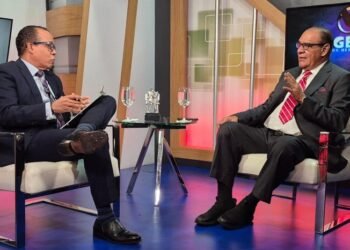 Miguel Franjul asegura amenaza de la prensa es la IA y no los gobiernos