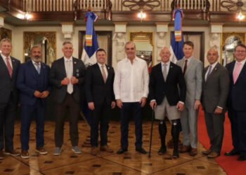Legisladores de EE.UU. visitan República Dominicana y tratan sobre seguridad y economía