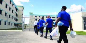 Presos trasladados a Las Parras dejarán de pagar 2,000 pesos por una cama para dormir