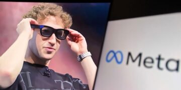 Mark Zuckerberg pone fecha al fin de los móviles: “Serán reemplazados”