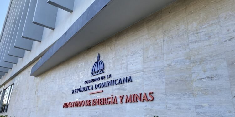 Energía y minas captan el 40 % de la inversión extranjera en 2025