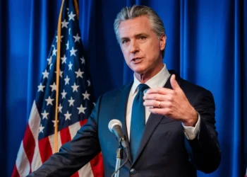 La victoria electoral en California proyecta al gobernador Newsom como un líder demócrata clave para 2028