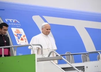 El papa León XIV inicia en Ankara el primer viaje internacional de su pontificado