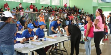 Adultos de 35 a 64 años concentran el 59 % de los beneficiarios de programas sociales en RD