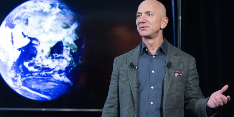 Jeff Bezos busca construir centros de datos en el espacio con su empresa Blue Origin