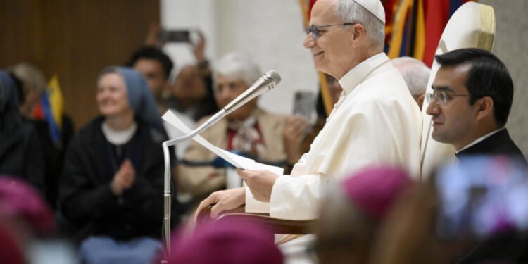 El papa pide fraternidad en un mundo repleto de guerras y sentimientos de odio