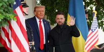 Trump propuso a Zelensky la protección de la OTAN si acepta una iniciativa de paz que facilita intereses de Putin