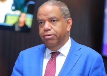 Danilo Díaz: “El PLD rechaza Presupuesto 2026 por priorizar gasto corriente y excluir reajuste salarial a trabajadores”.