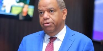 Danilo Díaz: “El PLD rechaza Presupuesto 2026 por priorizar gasto corriente y excluir reajuste salarial a trabajadores”.