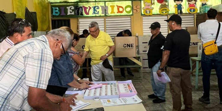 El entusiasmo de los hondureños después de votar se convirtió en descontento