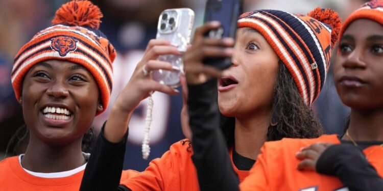 La irrupción de los celulares y las redes sociales, 25 años en evolución