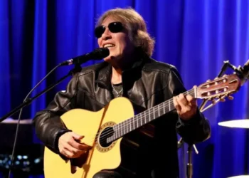 La historia detrás de «Feliz Navidad» de José Feliciano, la canción festiva más exitosa escrita por un artista latino