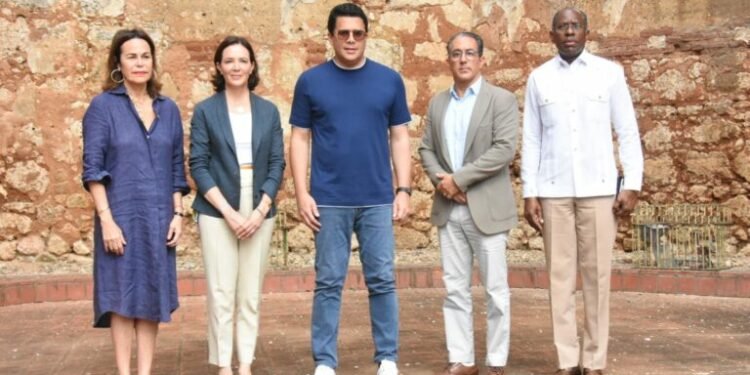 Mitur reabre más calles en Ciudad Colonial para facilitar festejos navideños