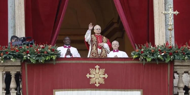 El papa pide paz para Israel y Palestina y dialogar para acabar con la guerra en Ucrania