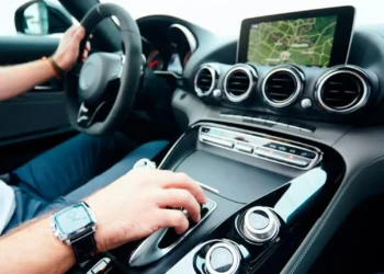 Compradores de autos cambian de marcha