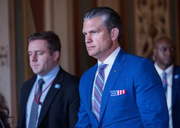 El Pentágono adopta el chatbot Grok AI de Musk, envuelto en críticas globales