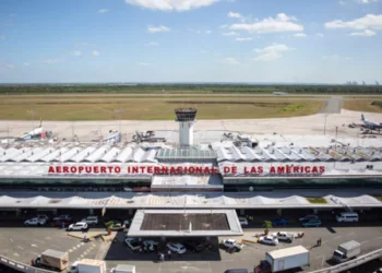 Julio Martínez Pozo afirma presidente Abinader está «jarto» por incumplimientos de Vinci Airport en AILA