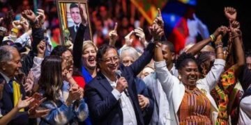 Colombia ve con esperanza el giro en la relación con EEUU tras la llamada de Petro a Trump