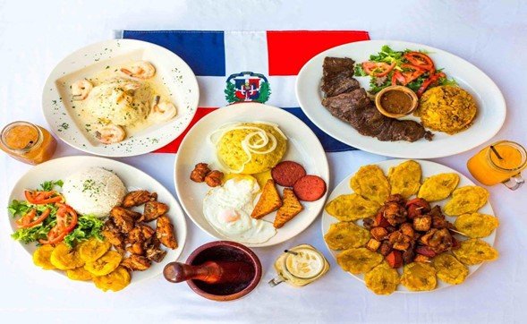El pica pollo y el mangú, platos emblemáticos, fusiones culturales y el ranking mundial en el que brilla República Dominicana