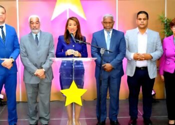 PLD denuncia fusión en Educación busca reducir 4% PIB; tilda medida de “inaceptable”