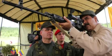 Por qué las defensas aéreas que Venezuela compró a Rusia y China no pudieron repeler el ataque de EE.UU.
