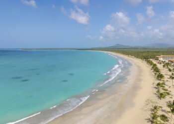 Playa Esmeralda: el nuevo imán turístico que está transformando Miches desde adentro