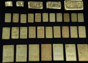 El oro y la plata sufren una fuerte corrección ante el relevo en la presidencia de la Fed