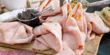 ¿El jamón de pavo es saludable? La verdad oculta detrás de este “superalimento” fit
