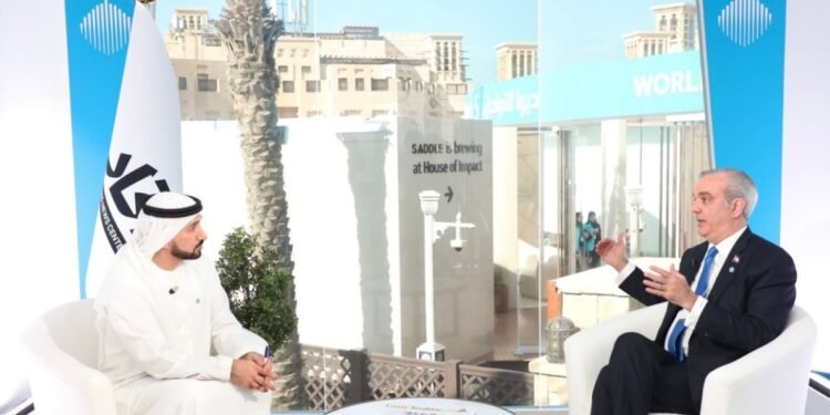 Luis Abinader invita árabes a invertir en República Dominicana; cita avance