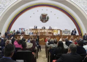 Parlamento venezolano aprueba una histórica amnistía que no perdona las acciones armadas