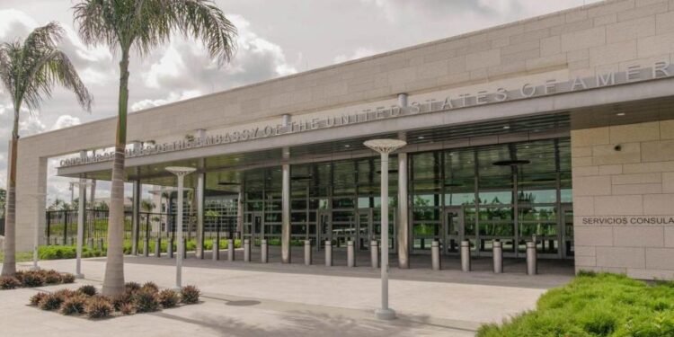 Embajada de EE. UU. en RD detalla cómo solicitar una cita de emergencia para visa