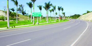 Abinader anuncia licitación de la carretera del Ámbar para marzo