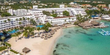 El renovado hotel de Globalia en Boca Chica marcha viento en popa