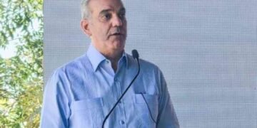 Abinader insta a empresarios a invertir en la frontera con incentivos de Ley 12-21