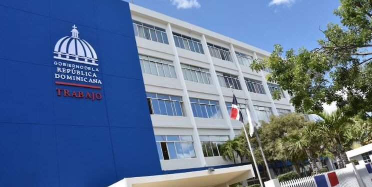 La reducción de la jornada laboral se mantendrá como medida voluntaria en la República Dominicana