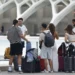 España marca un récord histórico: recibió 96,8 millones de turistas internacionales en 2025
